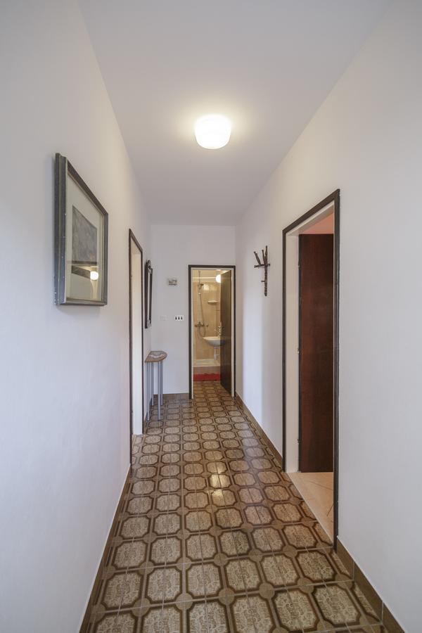 Apartmani Jordana Komiža Exterior foto